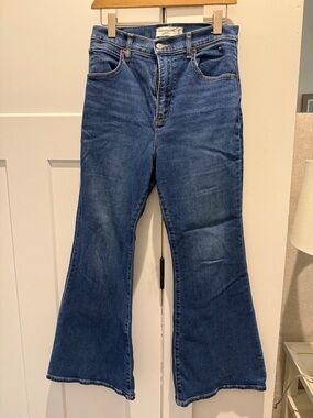 Abercrombie & Fitch Blue Ultra High Rise Flare Jeans 28/6xs
